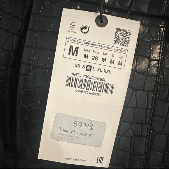 Croc Embossed pants with croc-effect - Picture 7 of 7